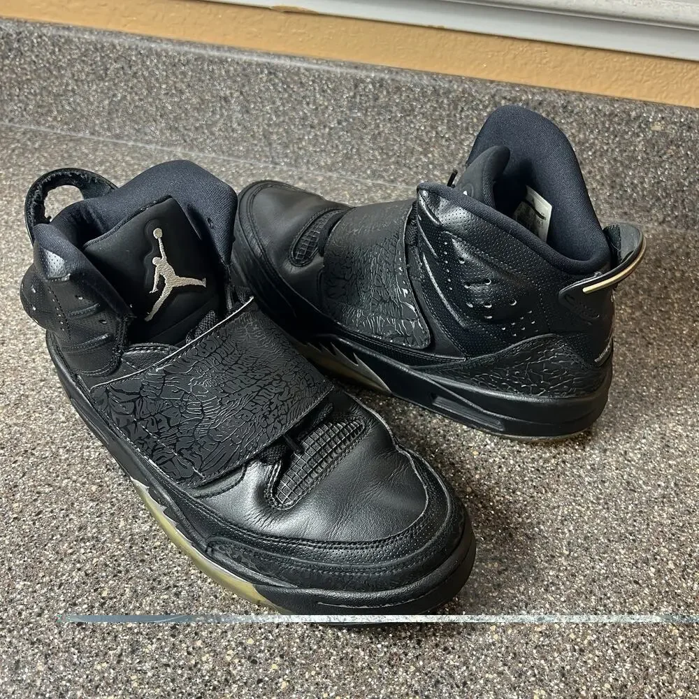 Air Jordan Basketball Shoes Men’s 10.5 Black Cat Son Of Mars Sneakers 512245-010